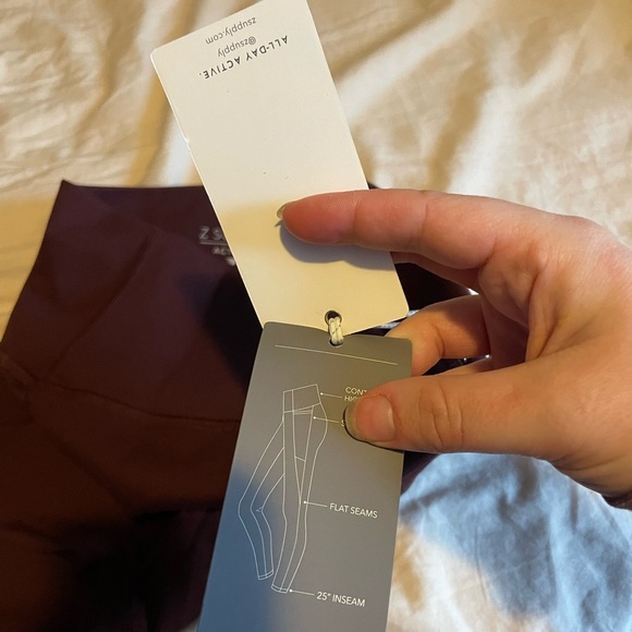 NWT Z supply all day active leggings in FIG size S - Picture 8 of 8